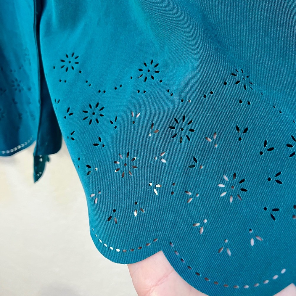 Alfred Dunner Women Teal Blue Button Down Shirt Eyelet Trim Long Sleeve Size 14‎ - Picture 4 of 7